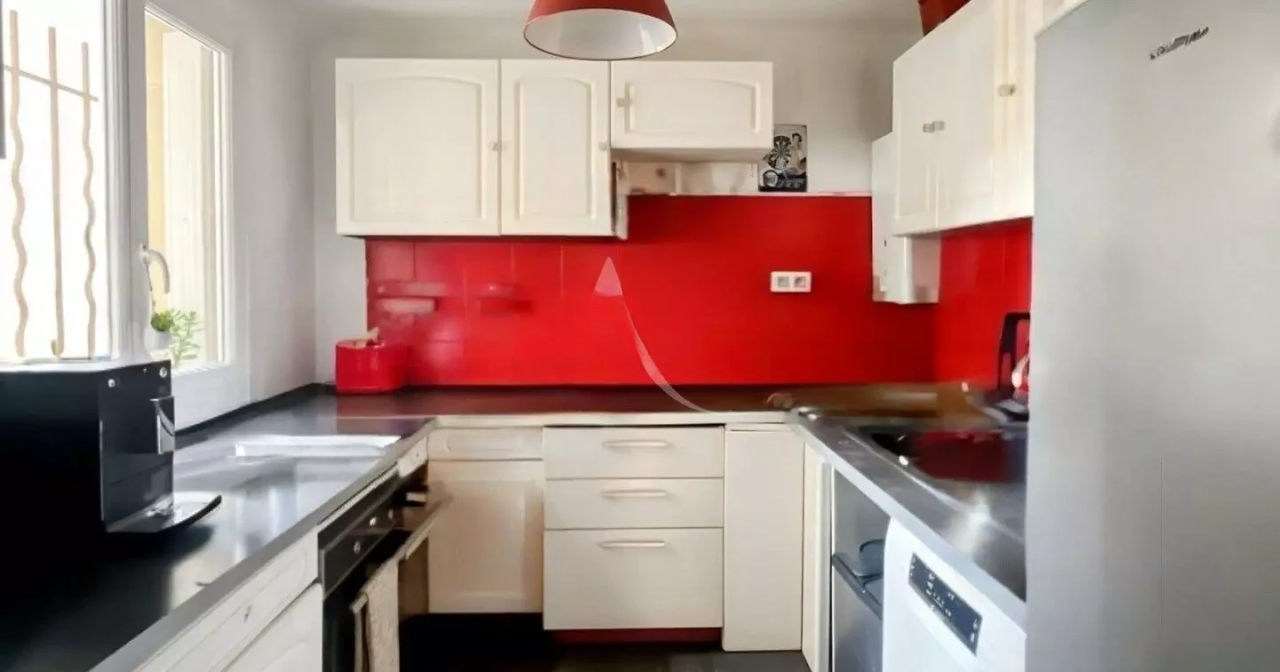 Flat in Cannes, France, 59 m² - picture 2