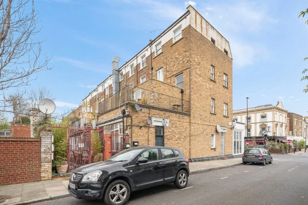 Flat in London, United Kingdom, 73 m² - picture 7