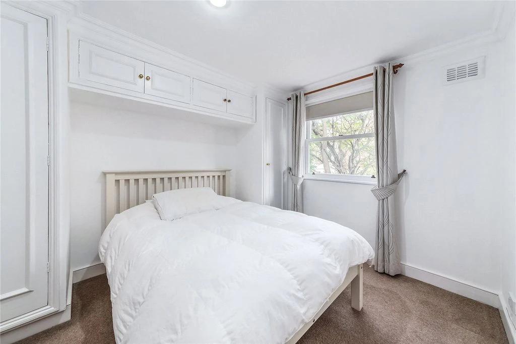 Flat in London, United Kingdom, 52 m² - picture 9