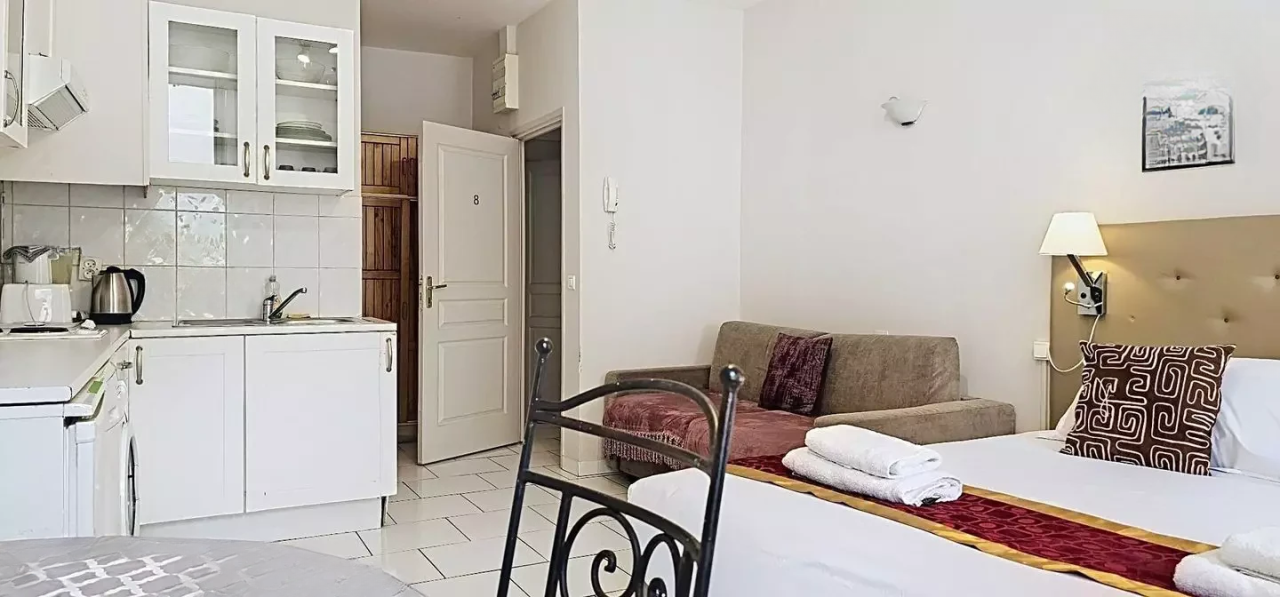Flat in Cannes, France, 93 m² - picture 8