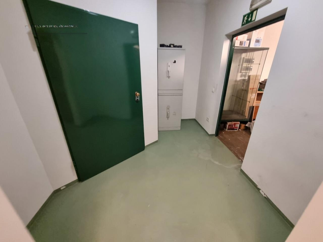 Ufficio a Lubiana, Slovenia, 160 m² - foto 13
