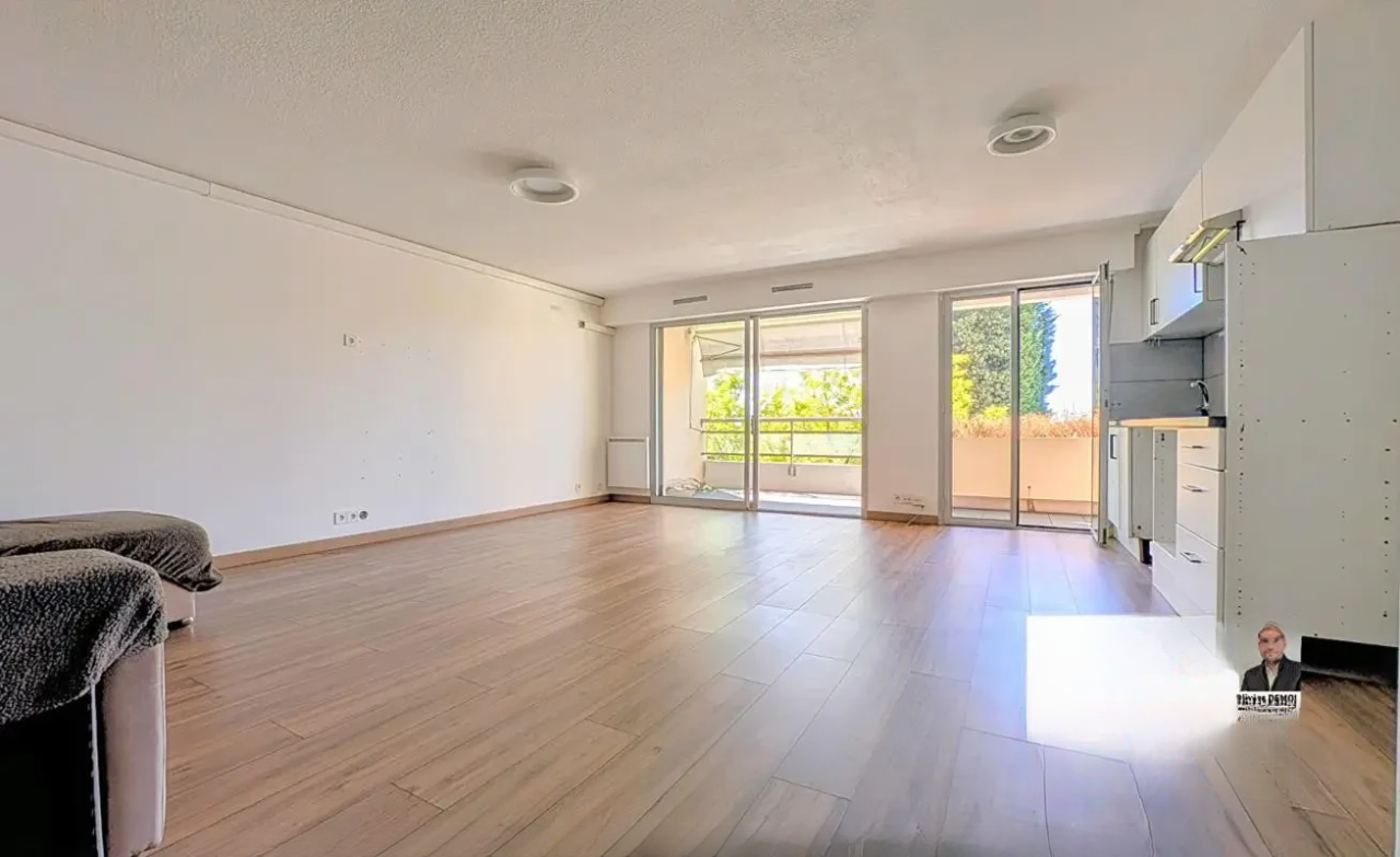 Flat in Cannes, France, 65 m² - picture 6