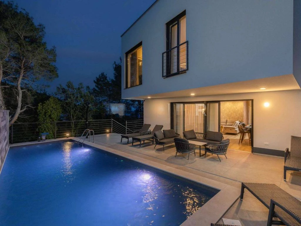 Haus in Opatija, Kroatien, 225 m² - Foto 1