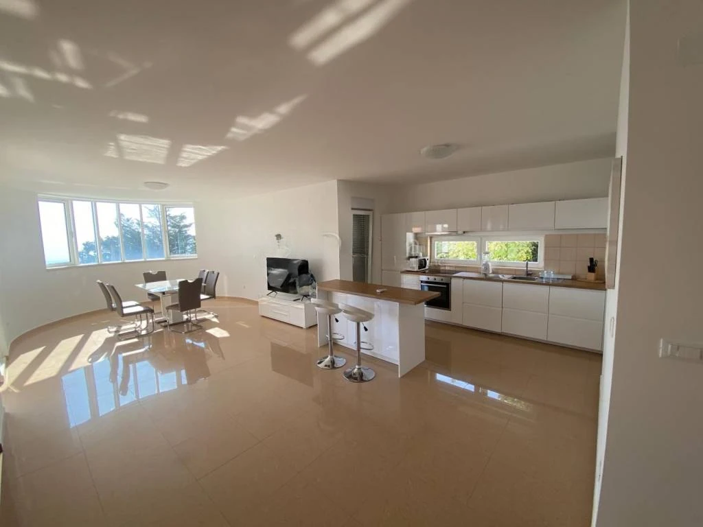 Flat in Opatija, Croatia, 123 m² - picture 1