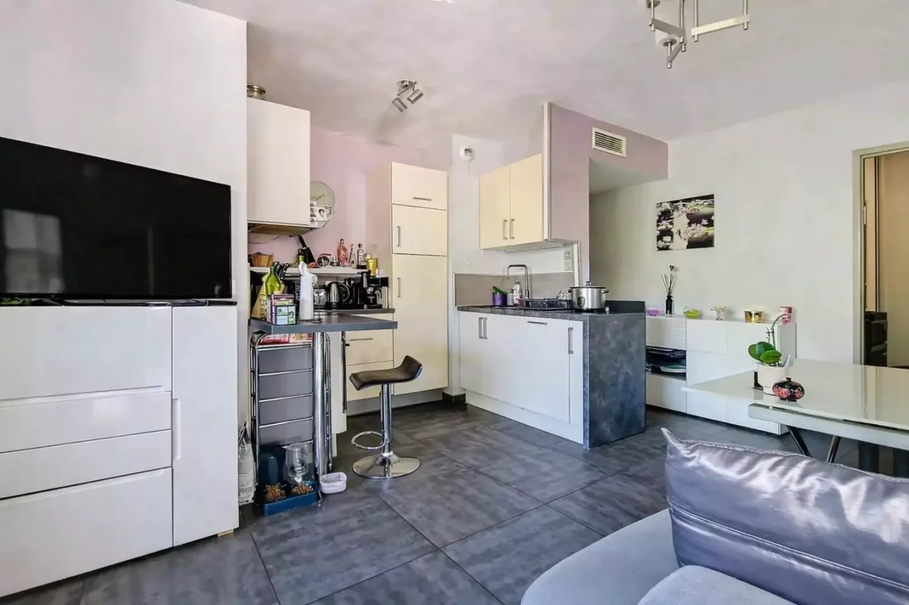 Appartamento a Cannes, Francia, 56 m² - foto 3