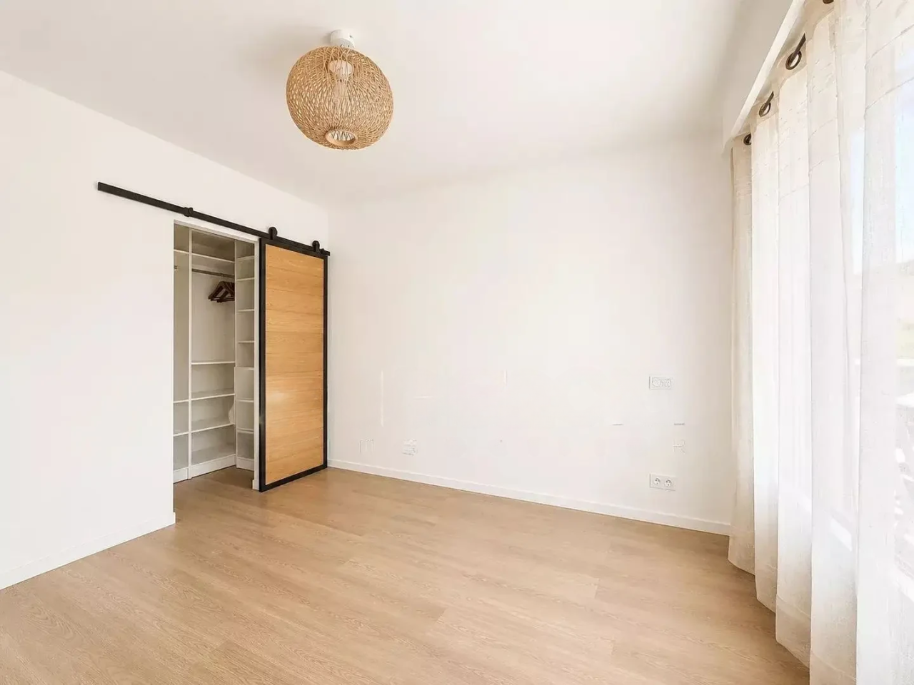 Flat in Cannes, France, 53 m² - picture 6