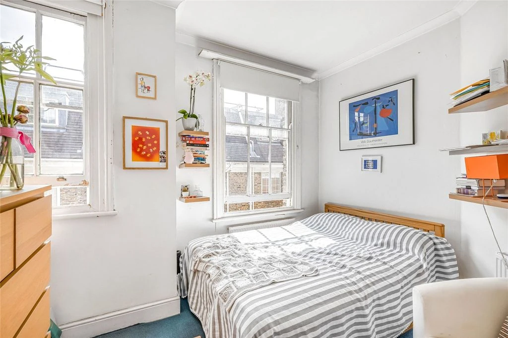 Flat in London, United Kingdom, 130 m² - picture 4