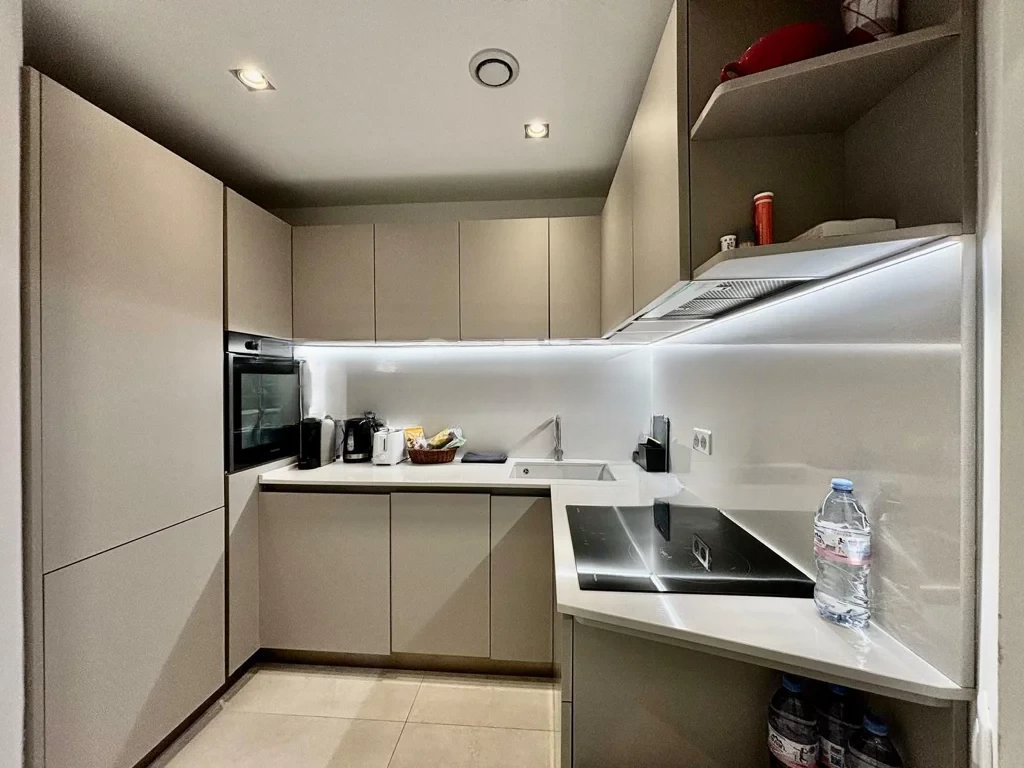 Appartement à Saint-Roman, Monaco, 100 m² - image 11