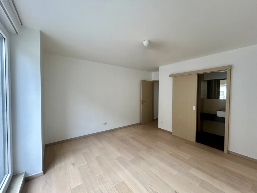 Flat in Luxembourg, Luxembourg, 63 m² - picture 2
