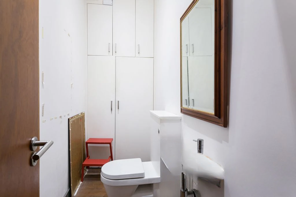 Flat in London, United Kingdom, 48 m² - picture 2