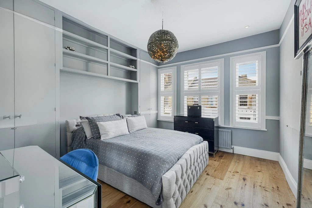 Flat in London, United Kingdom, 198 m² - picture 7