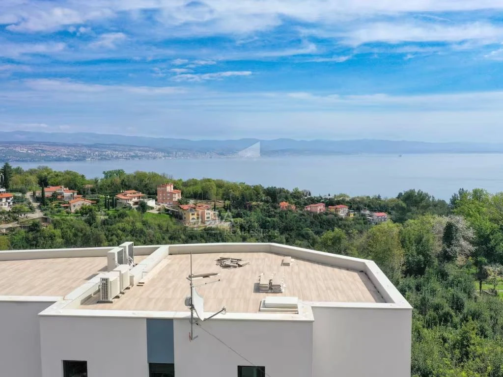 Flat in Opatija, Croatia, 58 m² - picture 1