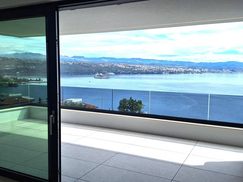 Appartamento a Opatija, Croazia, 144 m² - foto 1