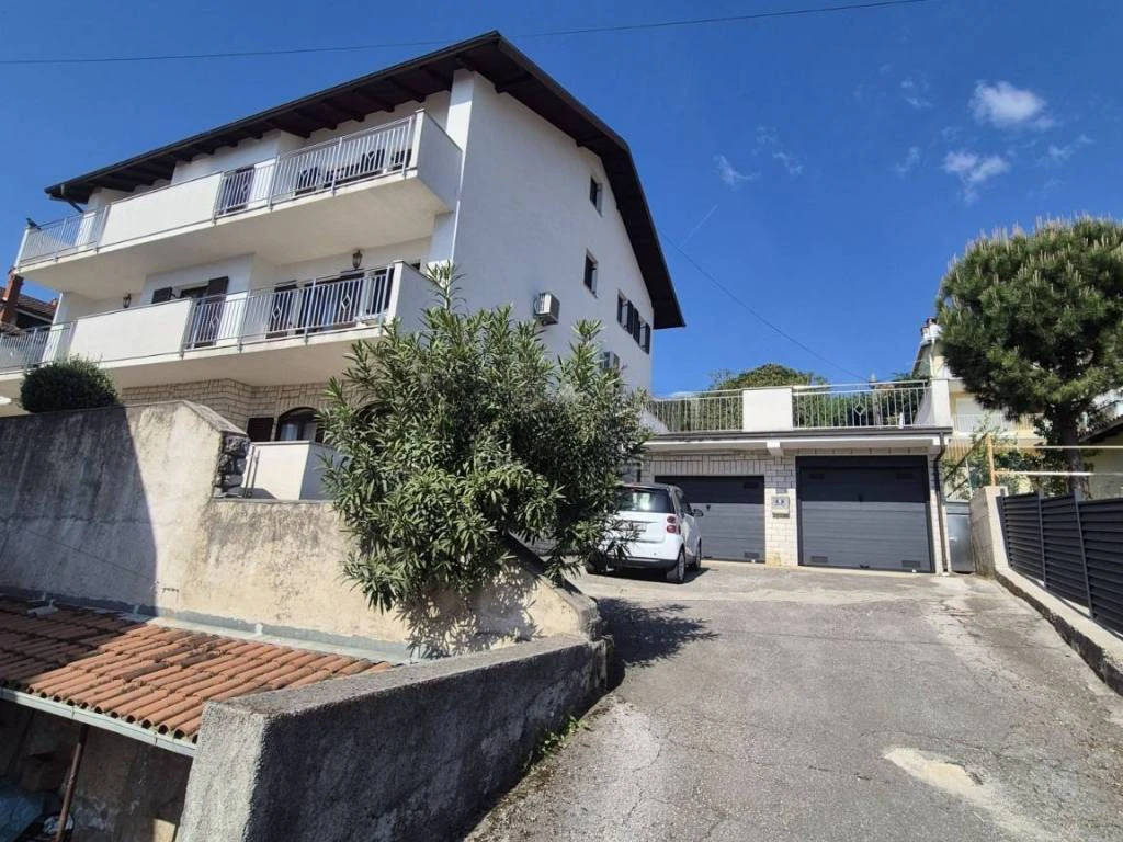 Maison à Opatija, Croatie, 525 m² - image 1