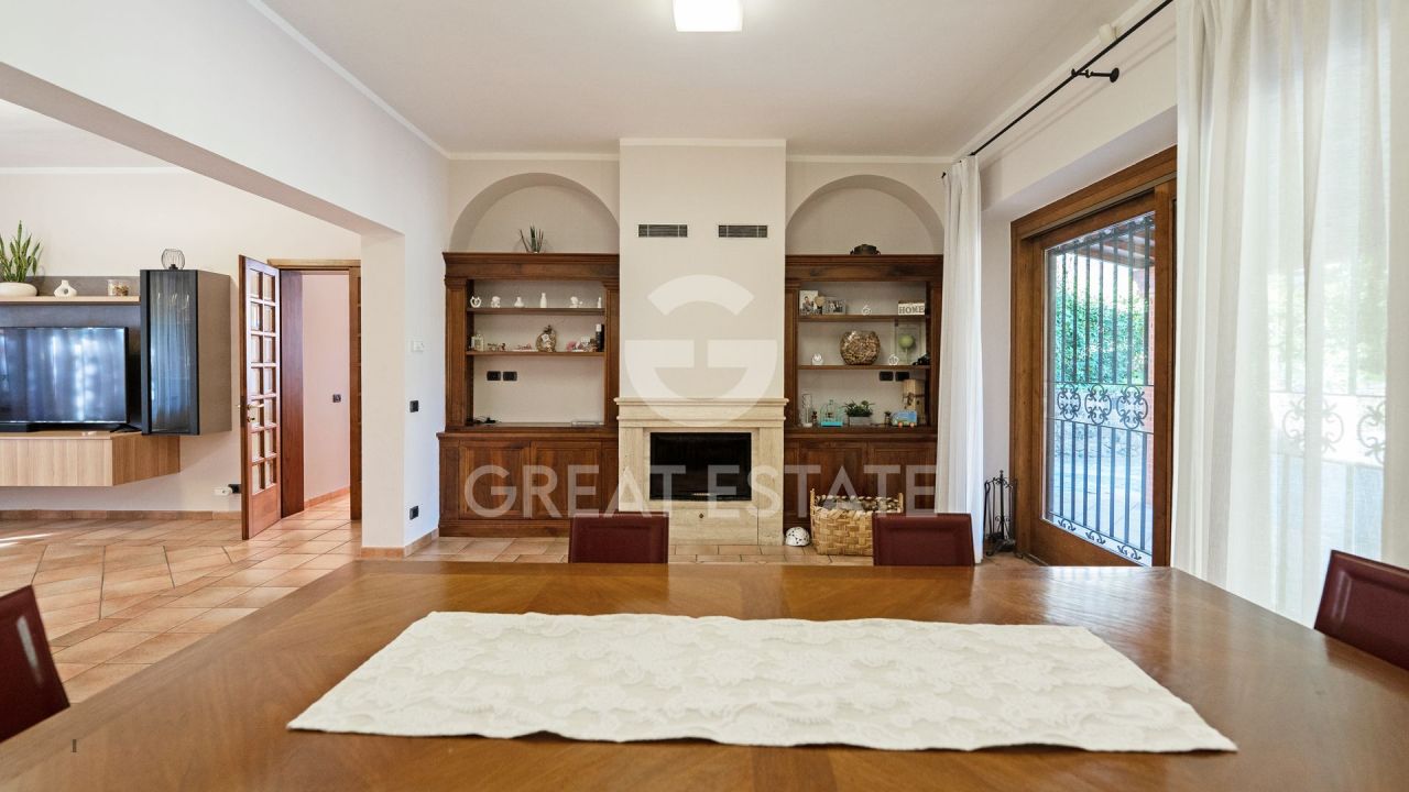 House in Montepulciano, Italy, 325.6 m² - picture 13