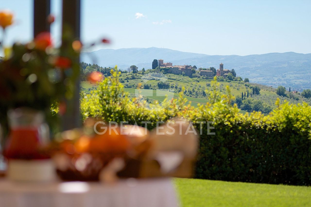 House in Assisi, Italy, 690.8 m² - picture 17