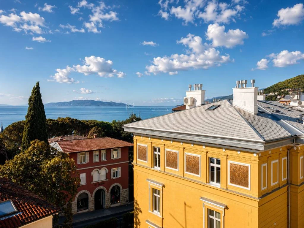 Flat in Opatija, Croatia, 87 m² - picture 2