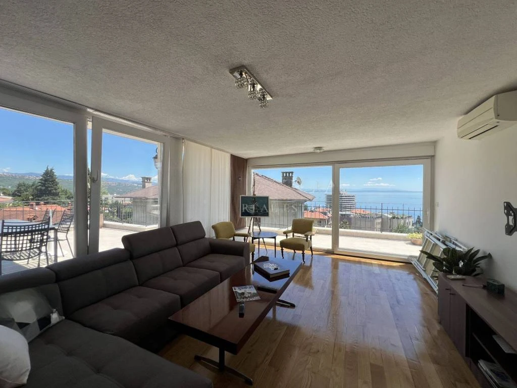 Piso en Opatija, Croacia, 150 m² - imagen 3