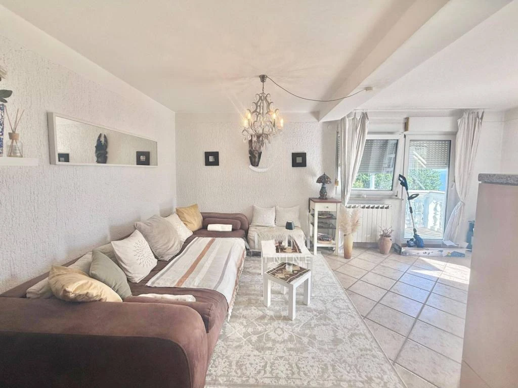 Casa en Opatija, Croacia, 375 m² - imagen 18