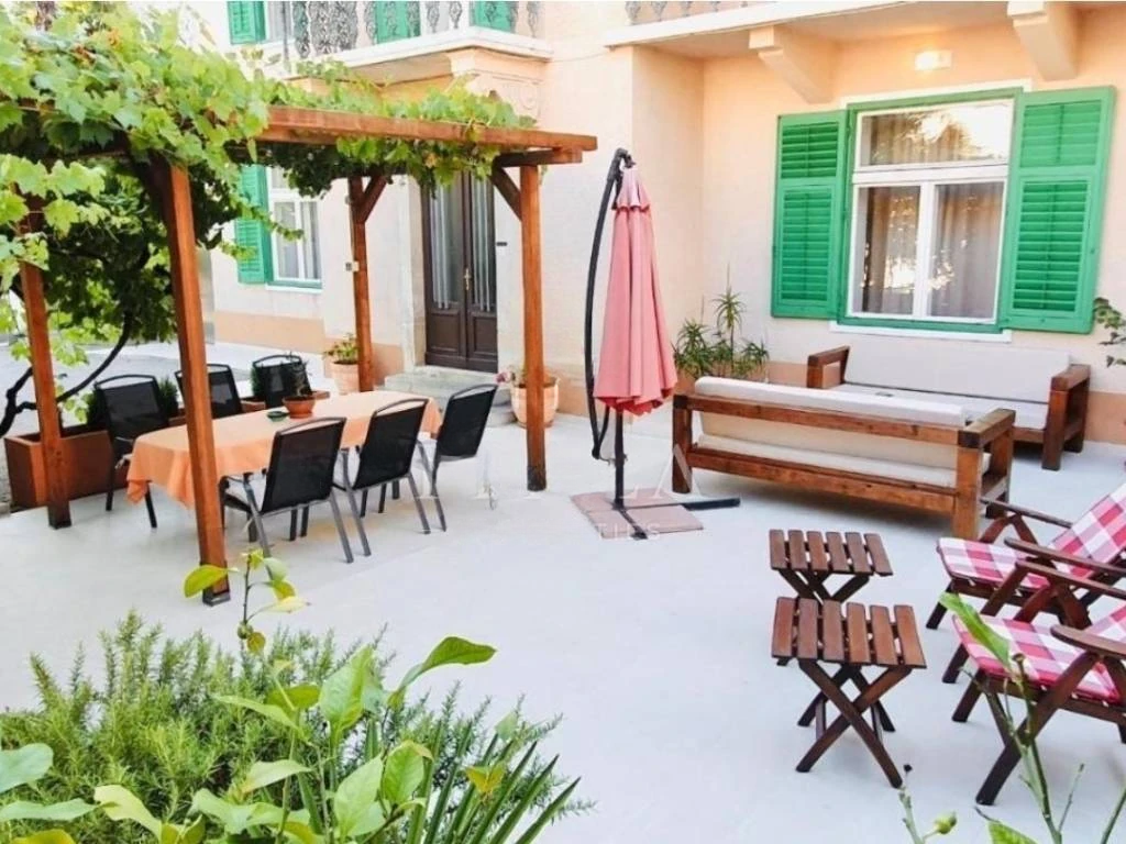 Flat in Opatija, Croatia, 200 m² - picture 3