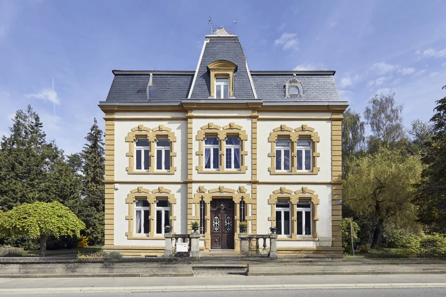 Flat in Luxembourg, Luxembourg, 404 m² - picture 1