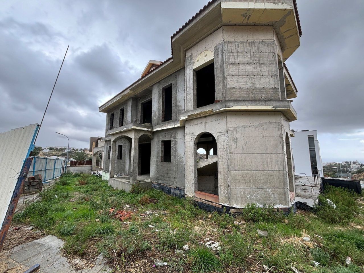 House in Agios Athanasios, Cyprus, 496 m² - picture 1