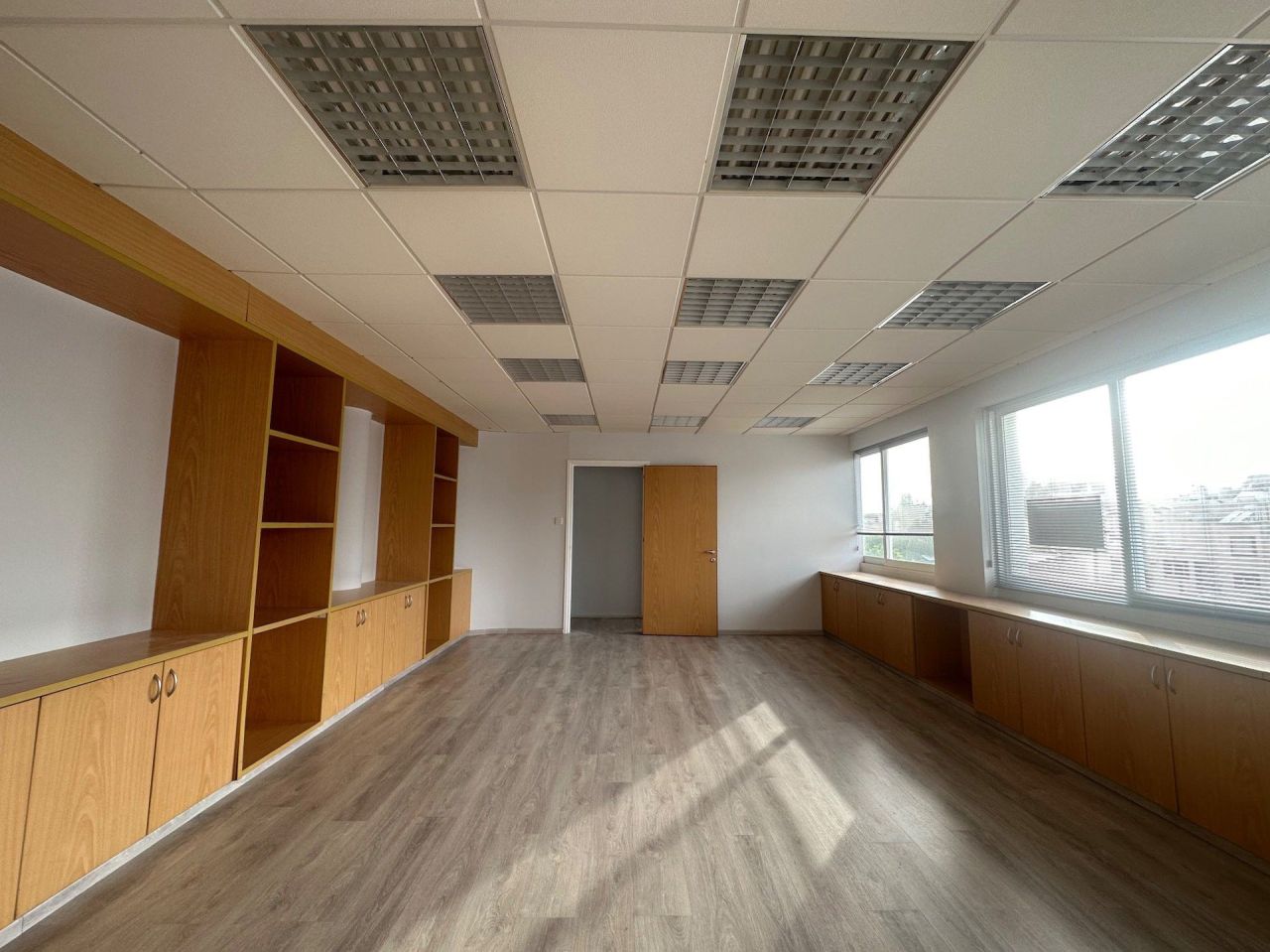 Büro Agios Nicolaos, Zypern, 200 m² - Foto 4