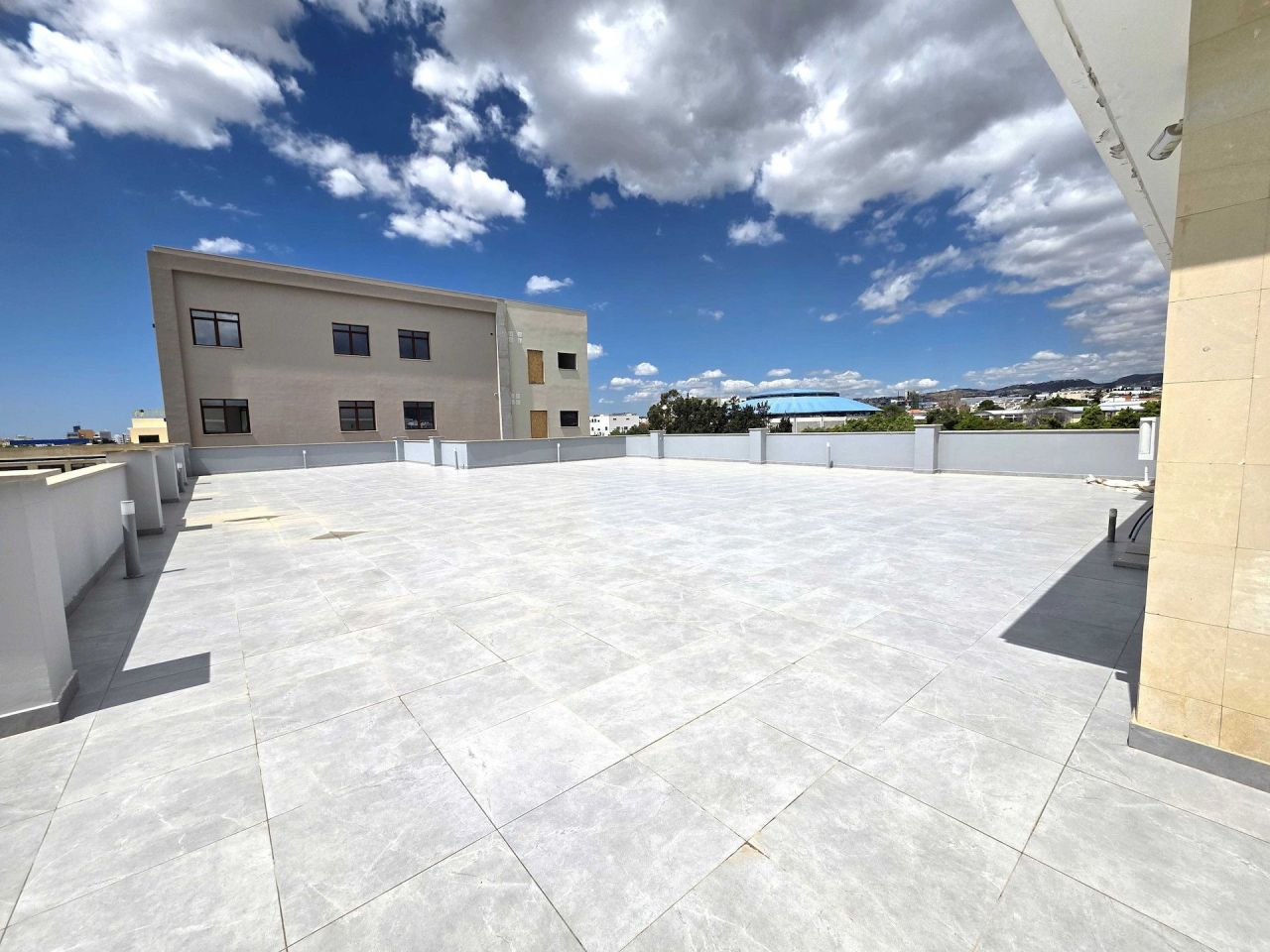 Bureau Linopetra, Chypre, 232.54 m² - image 5