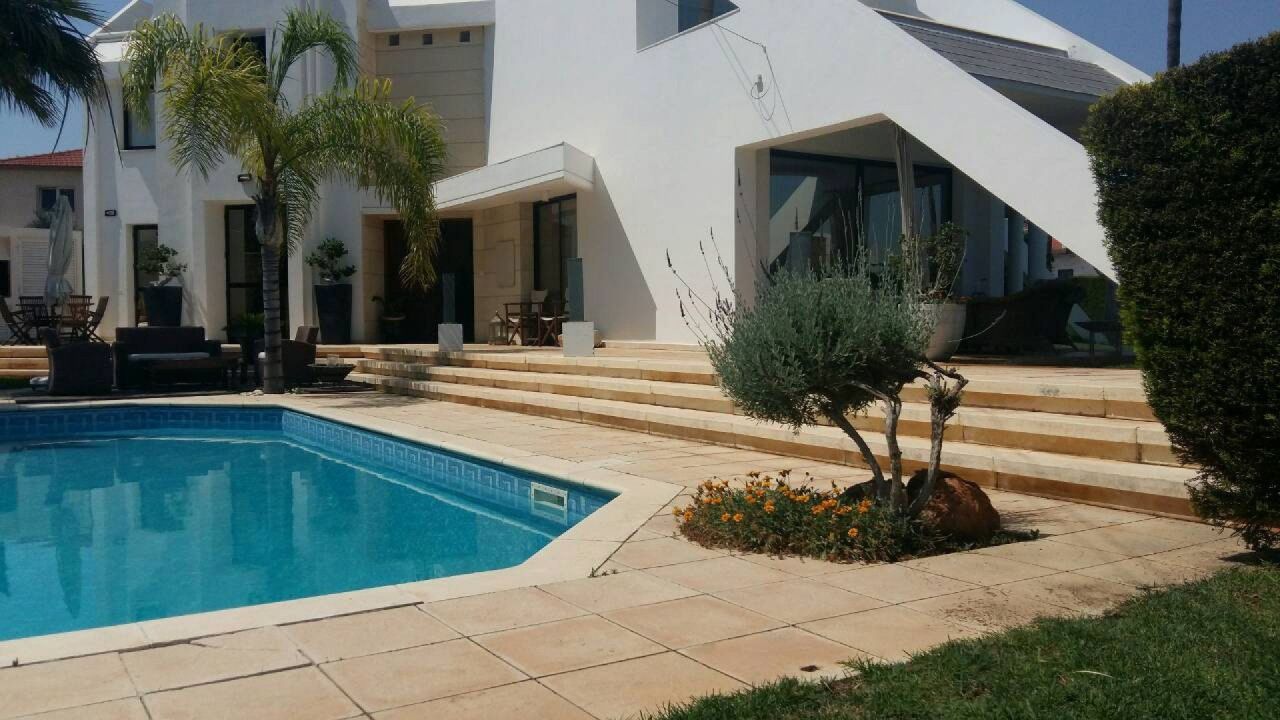 House in Ypsonas, Cyprus, 480 m² - picture 4