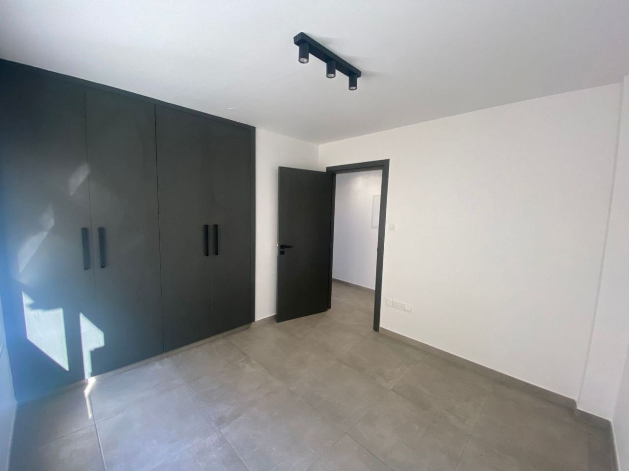 Maison à Germasogeia, Chypre, 80 m² - image 13