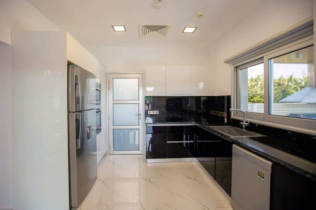 Casa a Agios Tychon, Cipro, 275 m² - foto 12