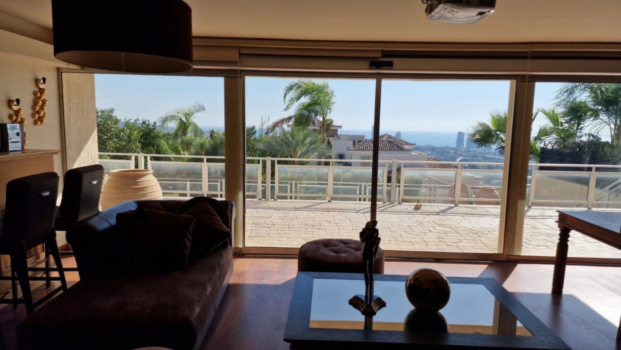 House in Germasogeia, Cyprus, 342 m² - picture 13