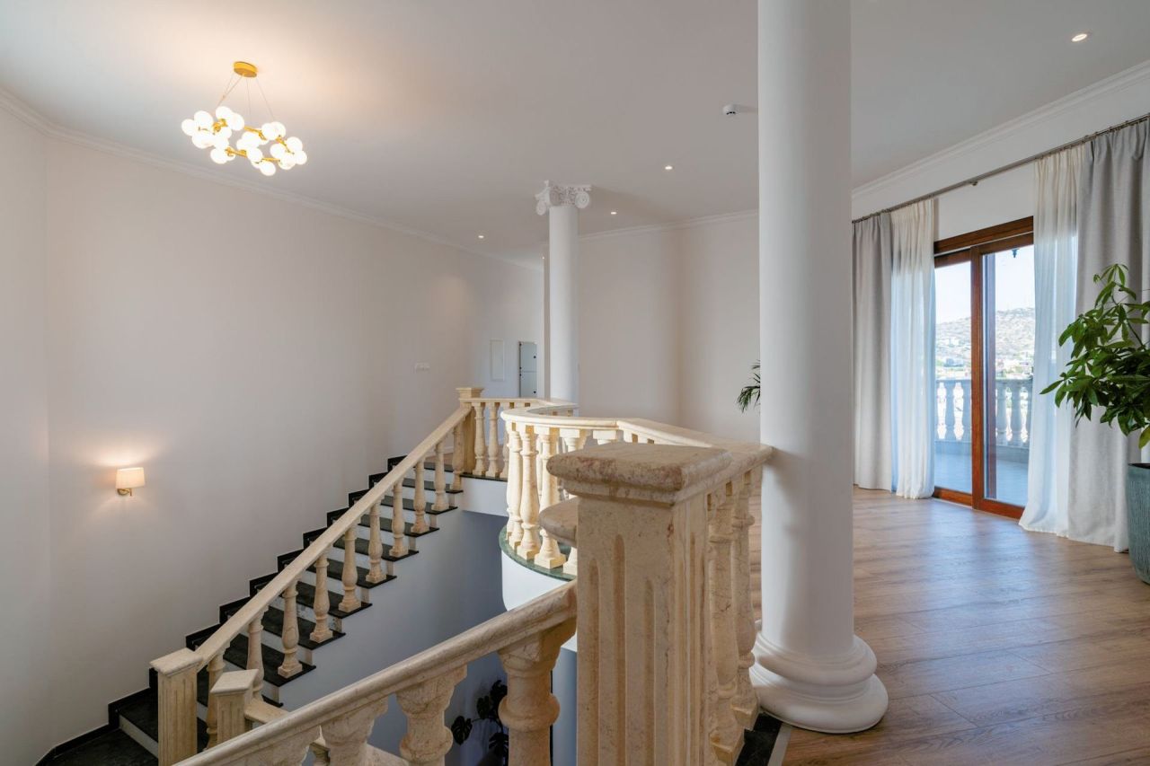 Casa a Mouttagiaka, Cipro, 650 m² - foto 15