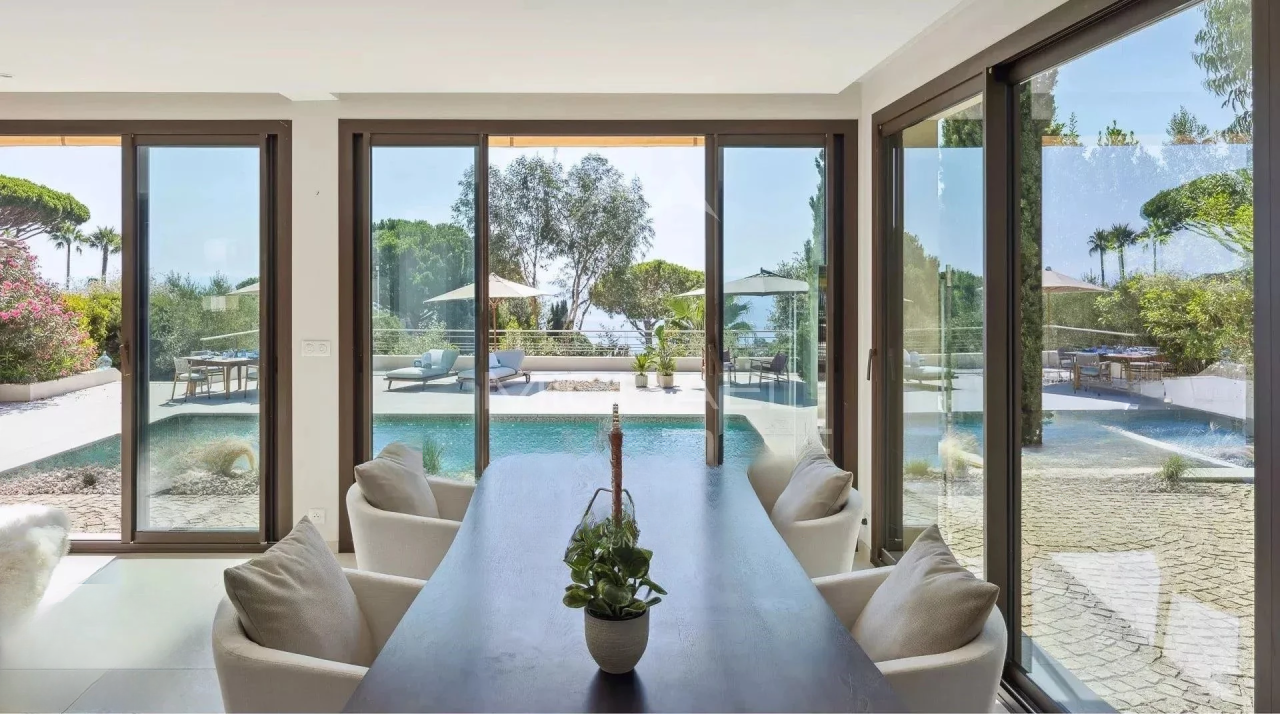 Flat in Cannes, France, 260 m² - picture 6