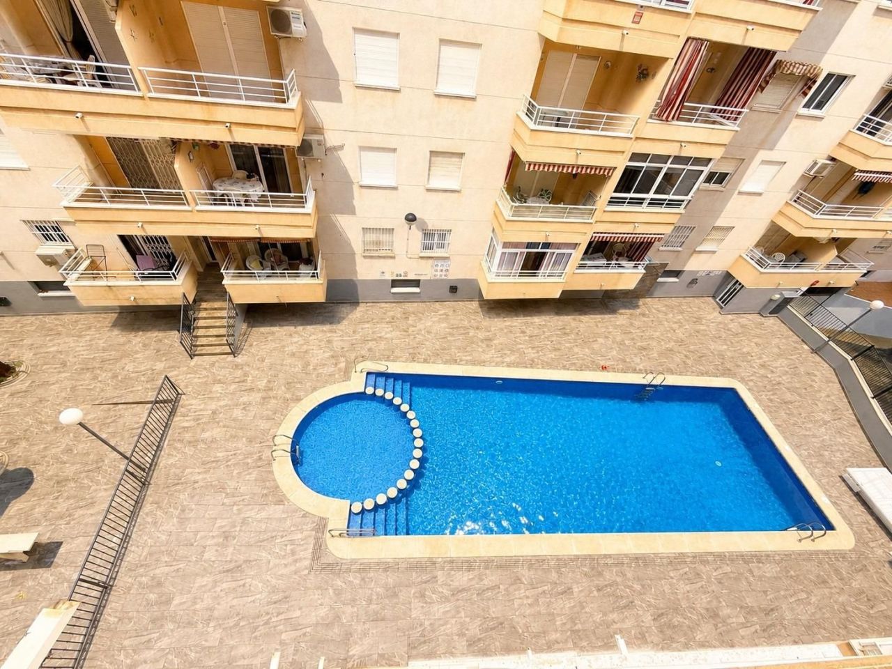 Flat in Torrevieja, Spain, 139 900 m² - picture 12