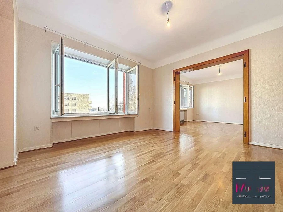 Flat in Luxembourg, Luxembourg, 272 m² - picture 5