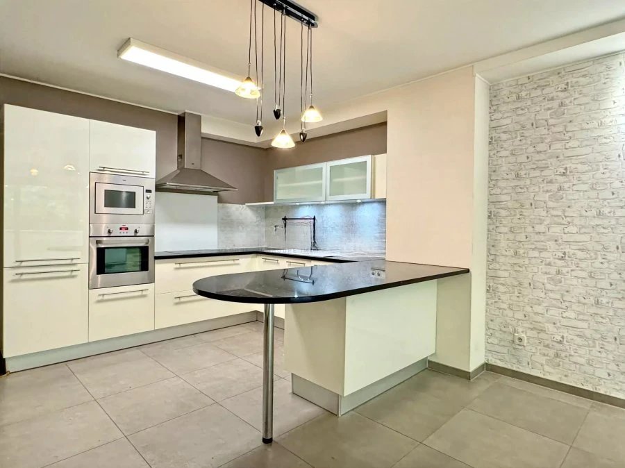 Flat in Luxembourg, Luxembourg, 85 m² - picture 5
