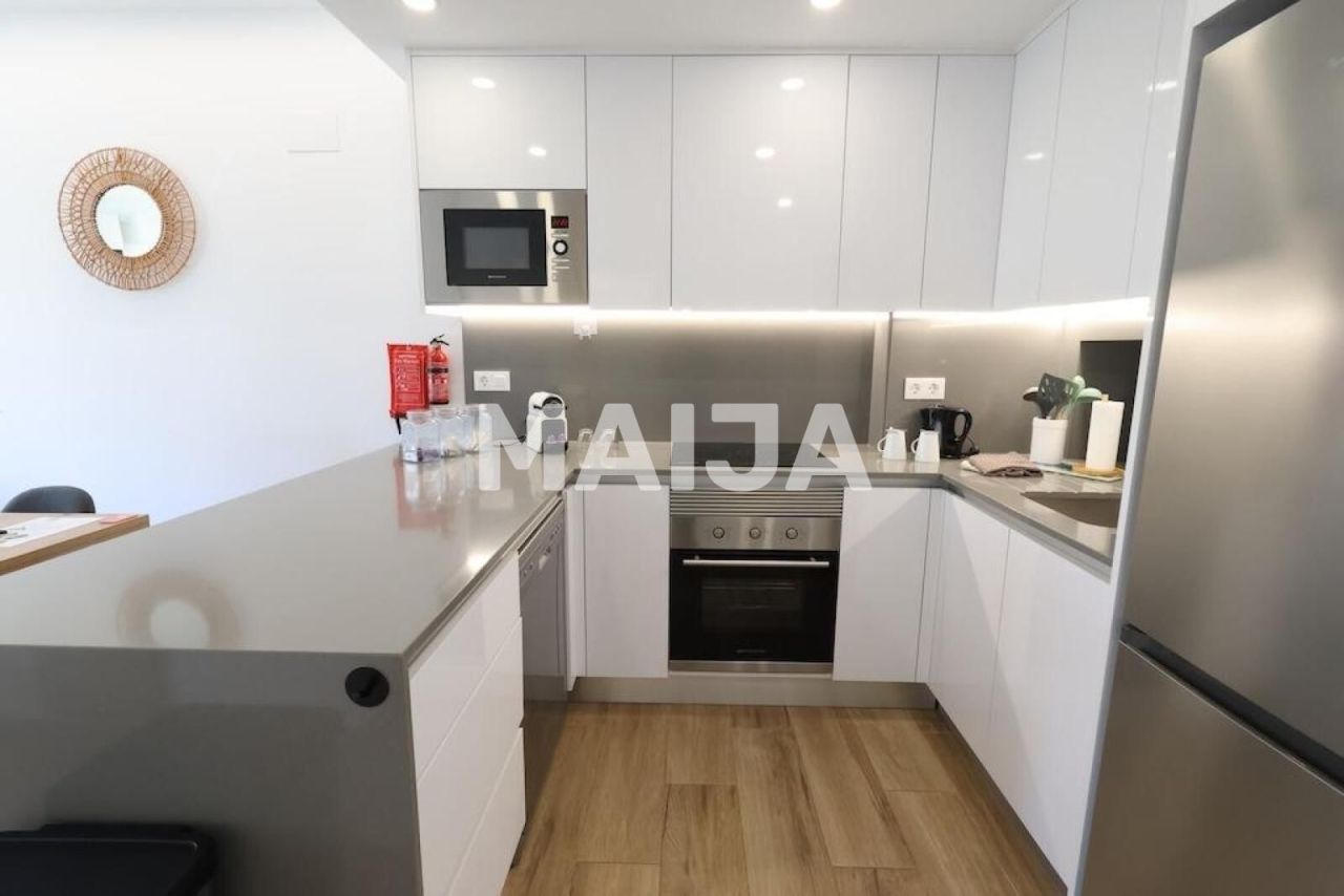 Apartment in San Miguel de Salinas, Spain, 50 m² - picture 8