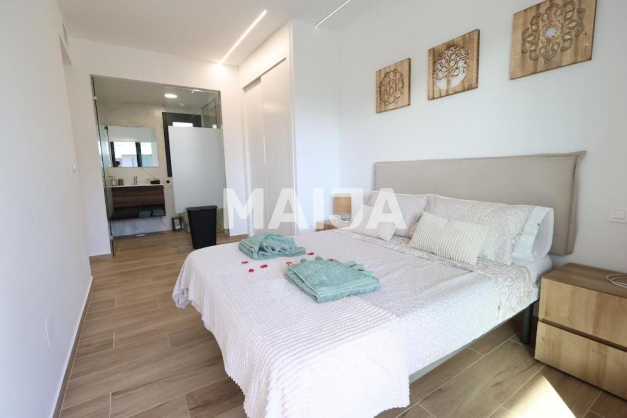 Apartment in San Miguel de Salinas, Spain, 50 m² - picture 11
