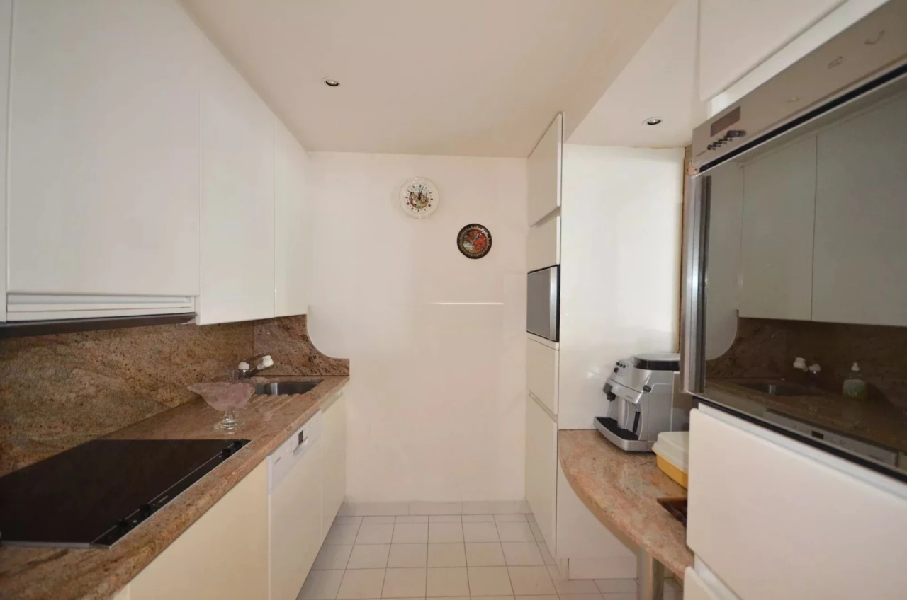 Flat in Cannes, France, 93 m² - picture 5