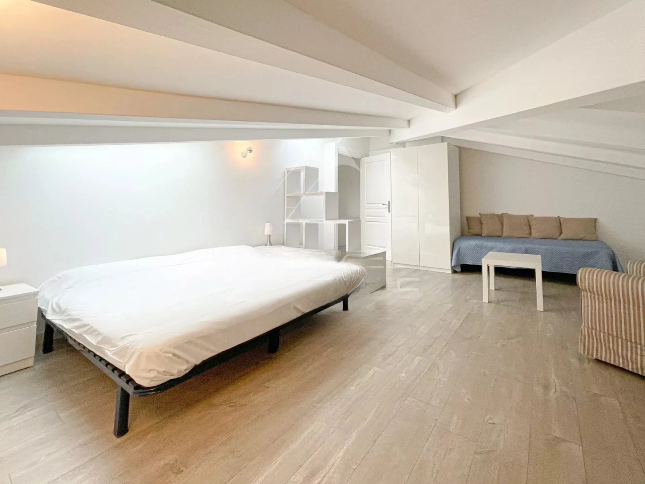 Flat in Cannes, France, 54 m² - picture 9