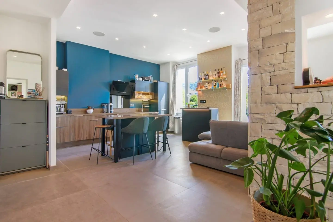 Appartamento a Cannes, Francia, 71 m² - foto 1