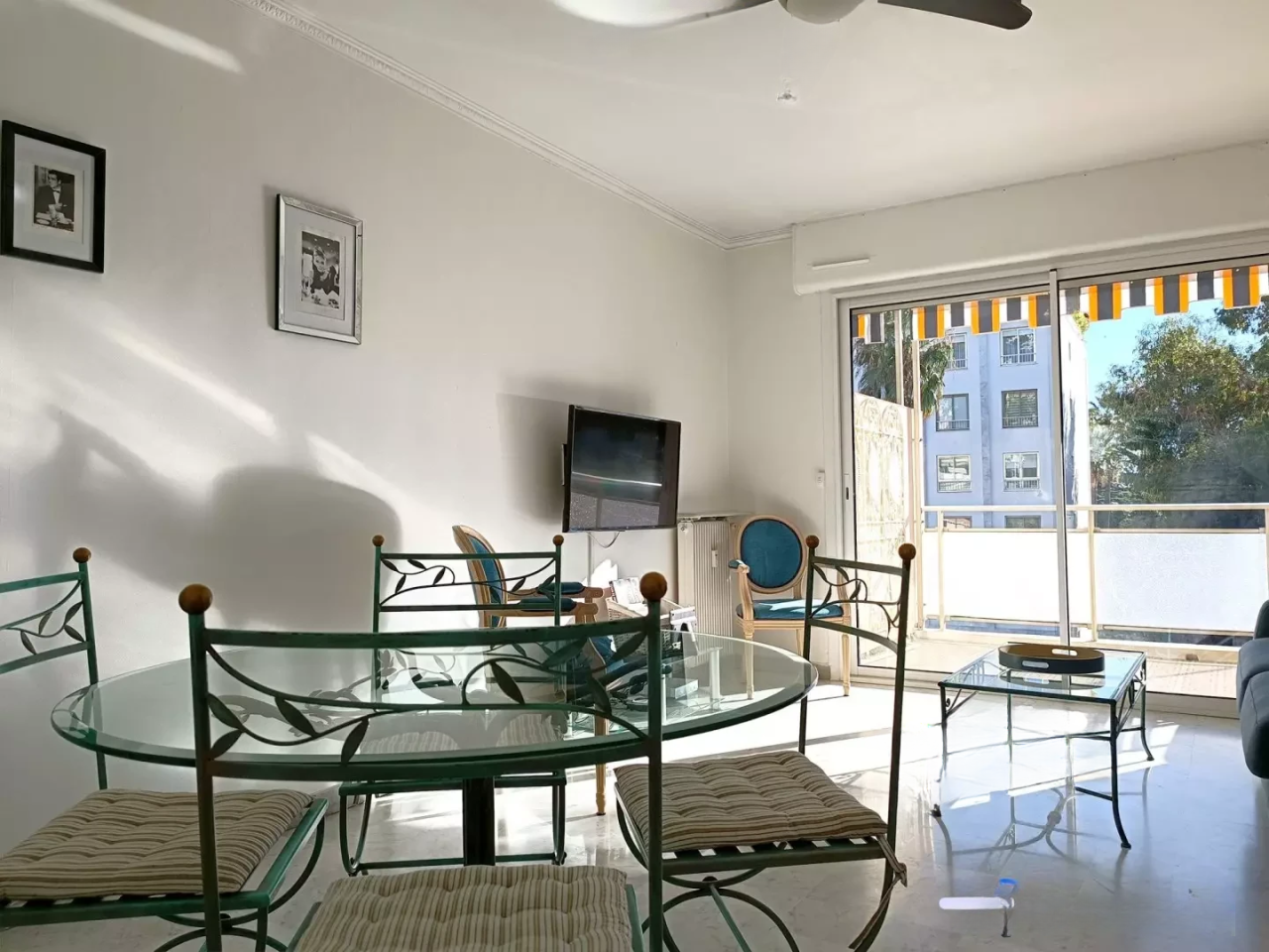 Flat in Cannes, France, 50 m² - picture 2