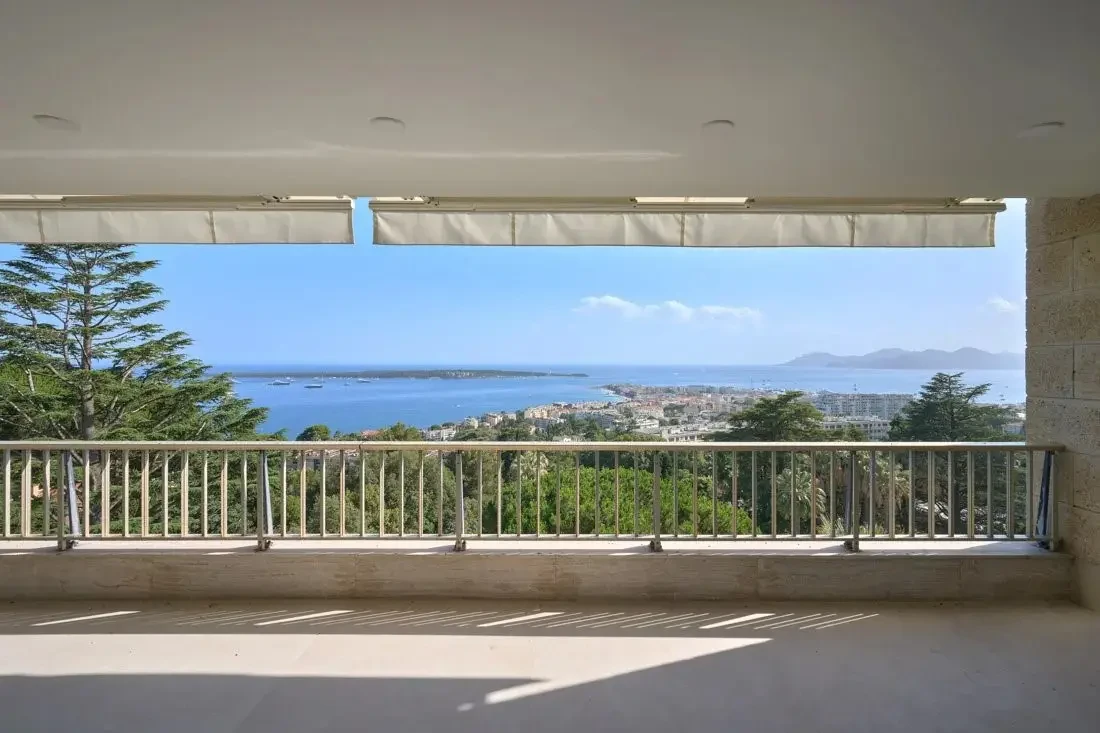 Flat in Cannes, France, 106 m² - picture 2