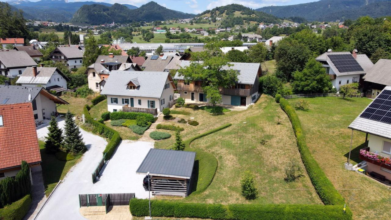 House in Bled, Slovenia, 364 m² - picture 2