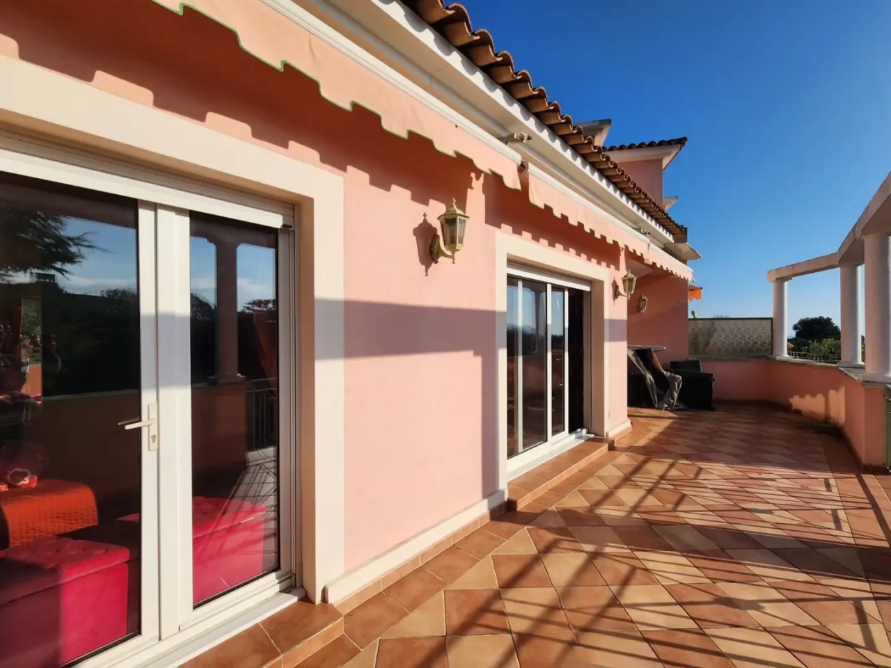 Flat in Cannes, France, 52 m² - picture 3