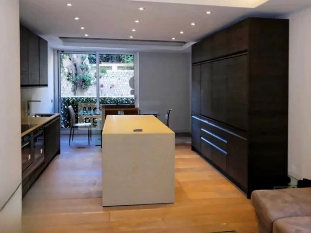 Appartamento a Saint-Roman, Monaco, 131 m² - foto 3