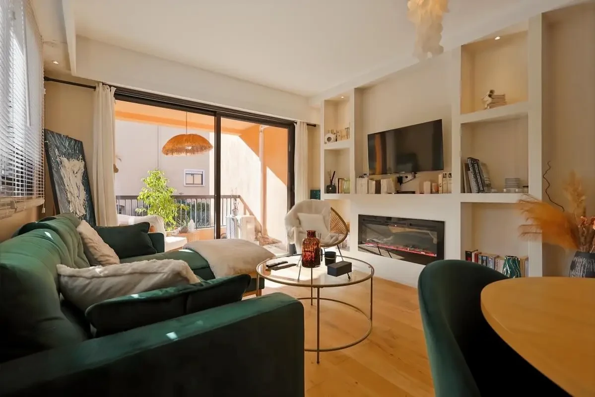 Flat in Cannes, France, 54 m² - picture 4