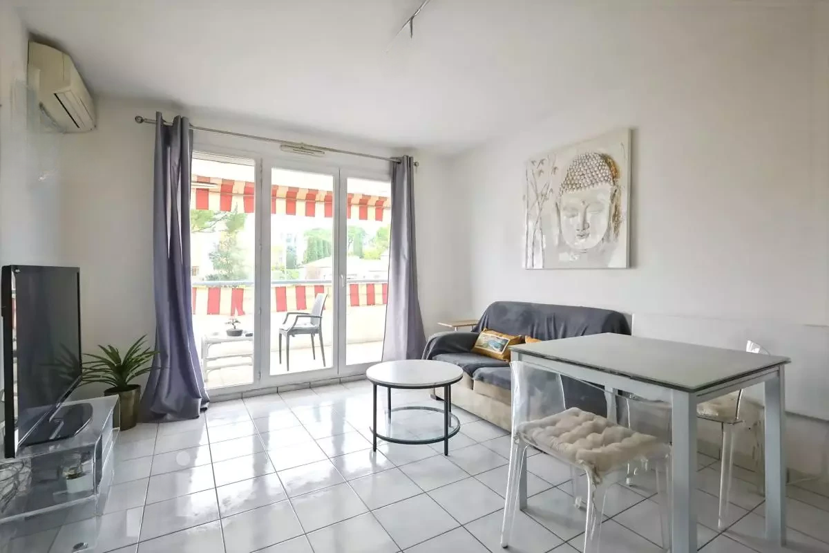 Flat in Cannes, France, 38 m² - picture 6