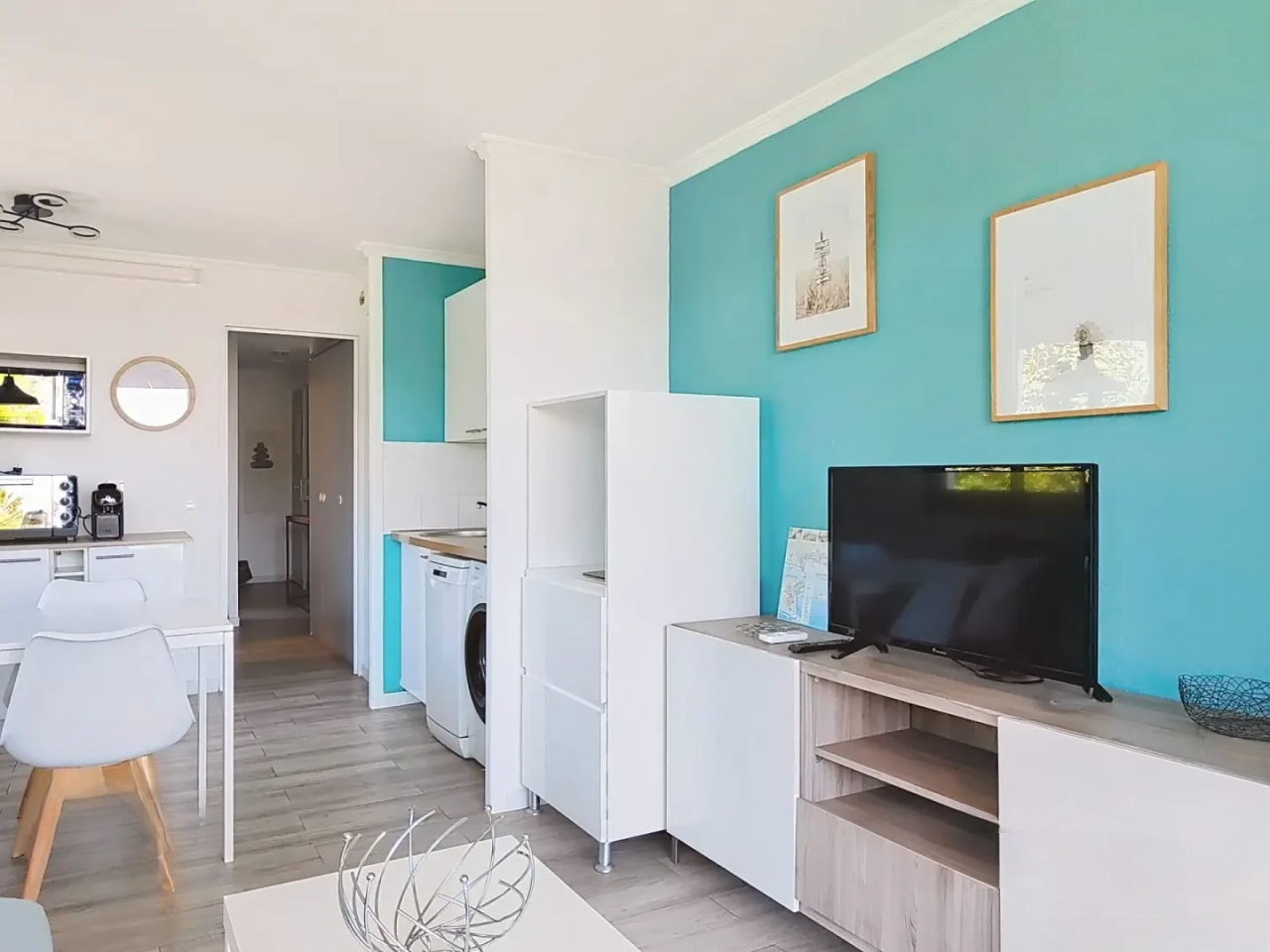 Flat in Cannes, France, 33 m² - picture 14